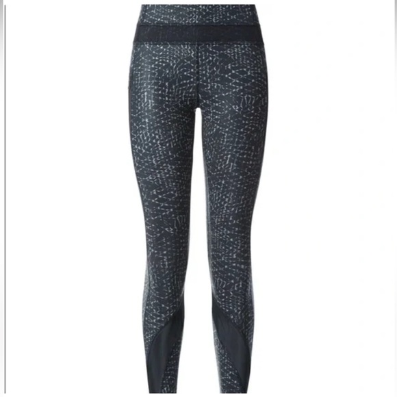 Lululemon Tight II in Snake Battleship Size 6 - Picture 10 of 11